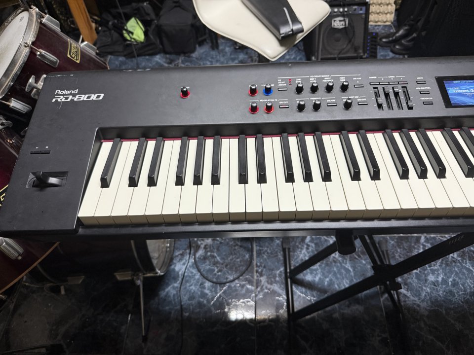 Roland rd800 de segunda mano · Foto 2 de 5 · Castellón · 1000 €