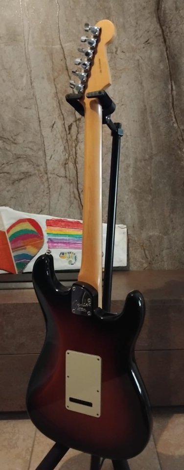 Fender Stratocaster Elite 2016 Left handed (para personas zurdas) de segunda mano · Foto 4 de 5 · Murcia · 1400 €