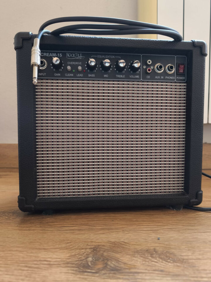 Guitarra Schecter Diamond Edicion Monster Energy + Funda y Ampli.