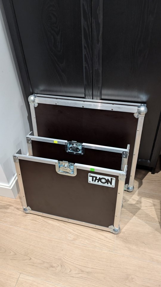 Thon Triple Door Live Rack 8U 45 de segunda mano · Foto 5 de 9 · Albacete · 330 €