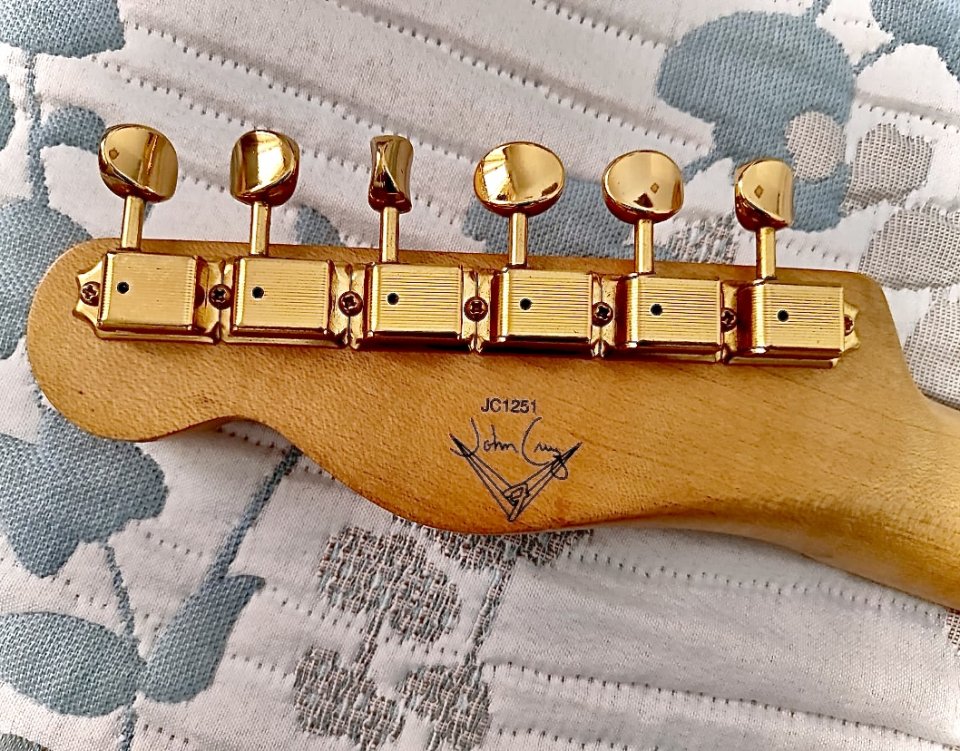 Fender Telecaster60 John Cruz Masterbuilt de segunda mano · Foto 7 de 10 · Almería · 10000 €