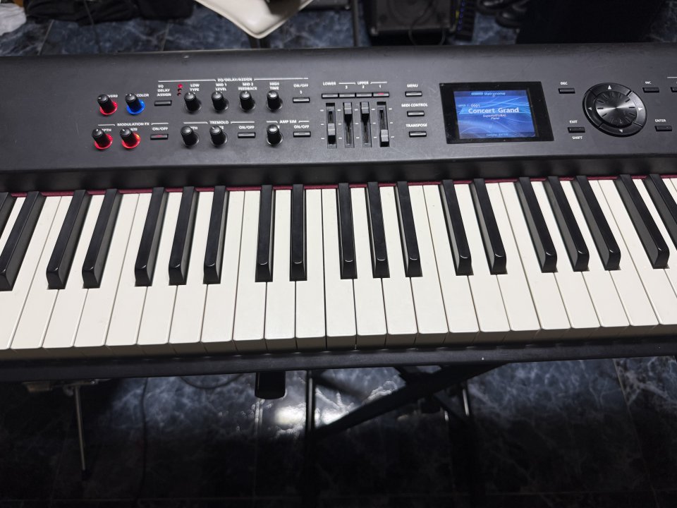Roland rd800 de segunda mano · Foto 3 de 5 · Castellón · 1000 €