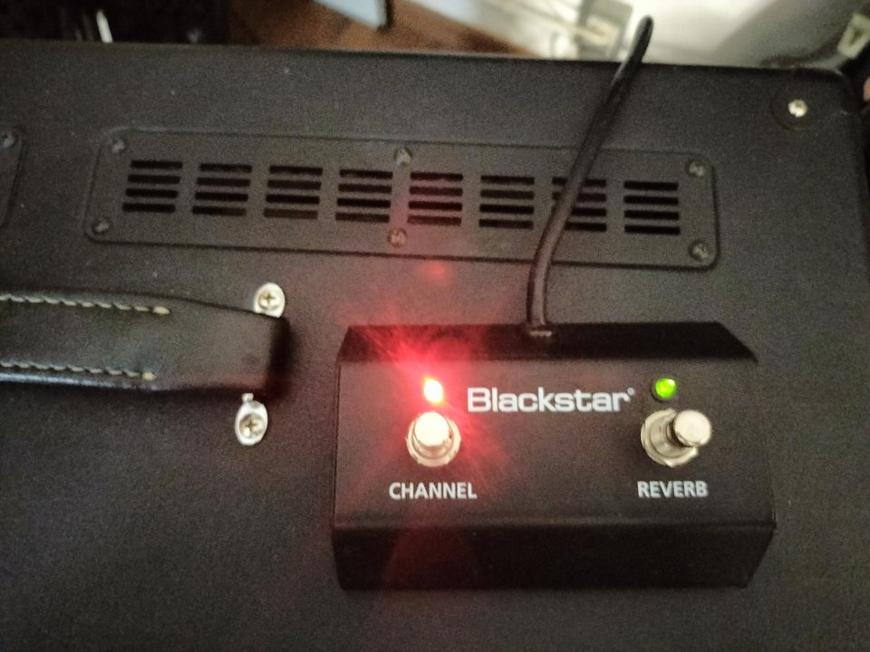 Mesa Boggie+ Blackstar Ht 50 de segunda mano · Foto 3 de 6 · Barcelona · 1000 €