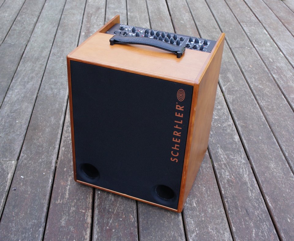 Amplificador SCHERTLER UNICO