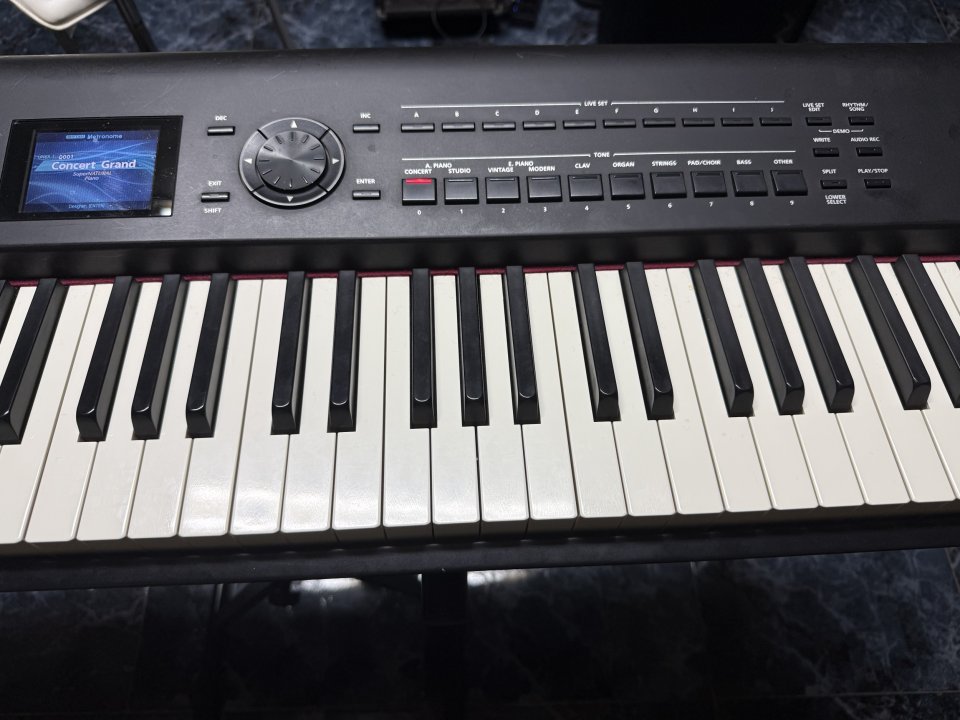 Roland rd800 de segunda mano · Foto 4 de 5 · Castellón · 1000 €