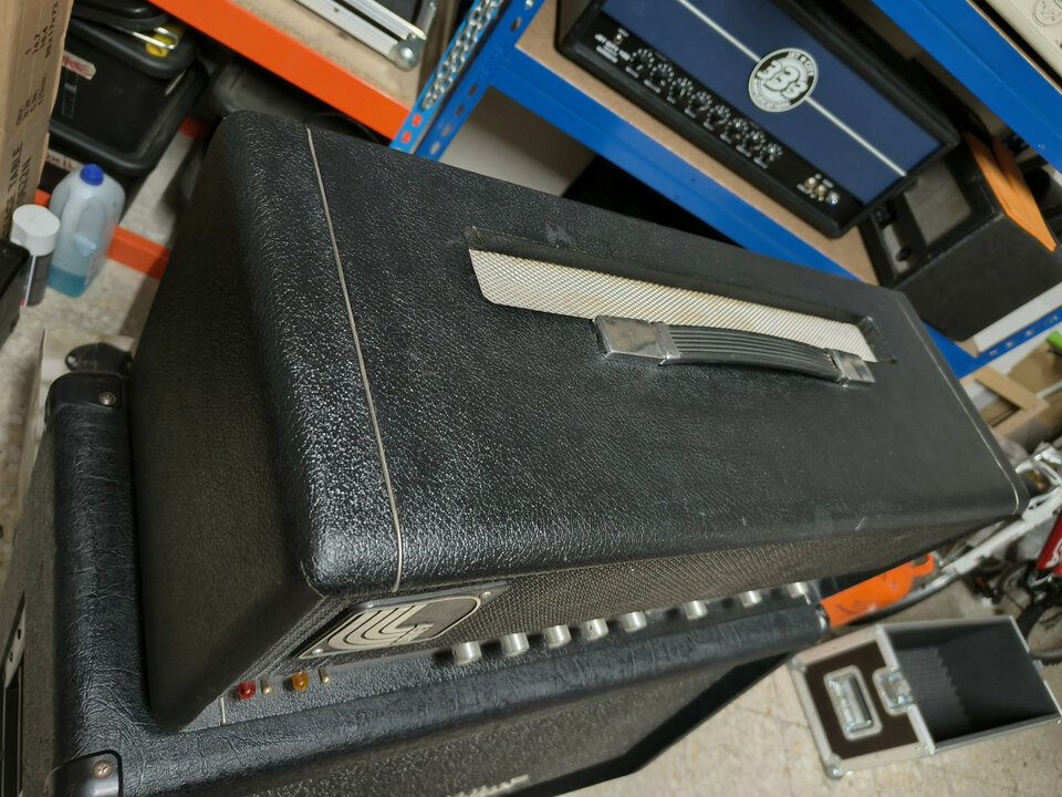 O CAMBIO Laney pa60 supergroup