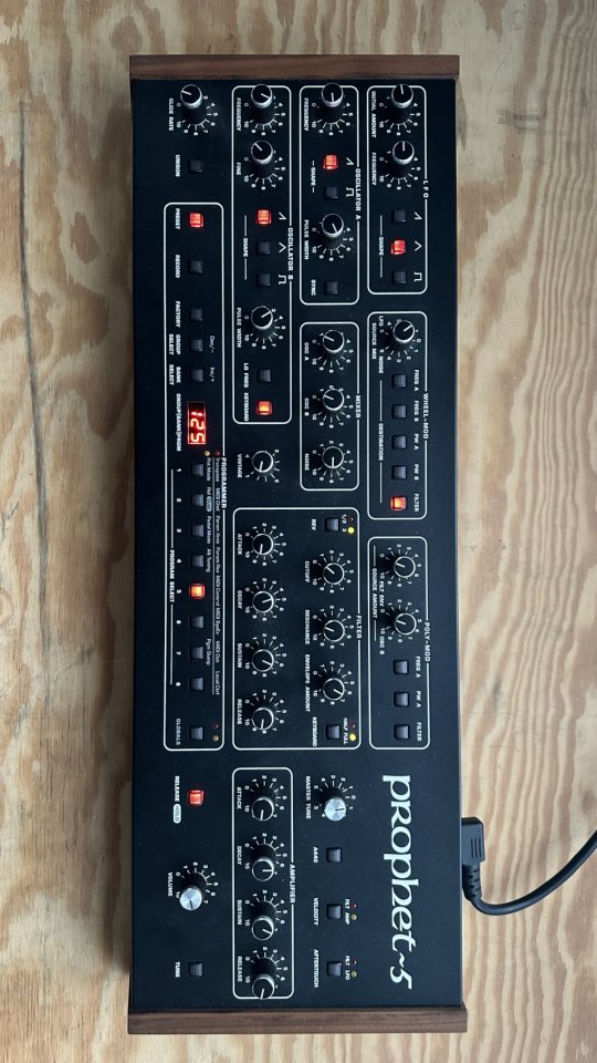 Prophet 5 desktop + Decksaver