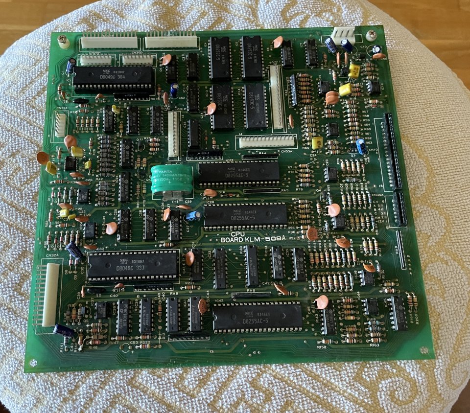Korg Poly 61 para reparar de segunda mano · Foto 3 de 7 · Barcelona · 250 €