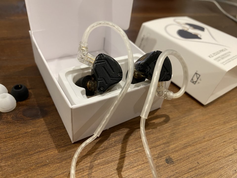 In ears KZ 10 pro x de segunda mano · Foto 4 de 4 · Madrid · 35 €