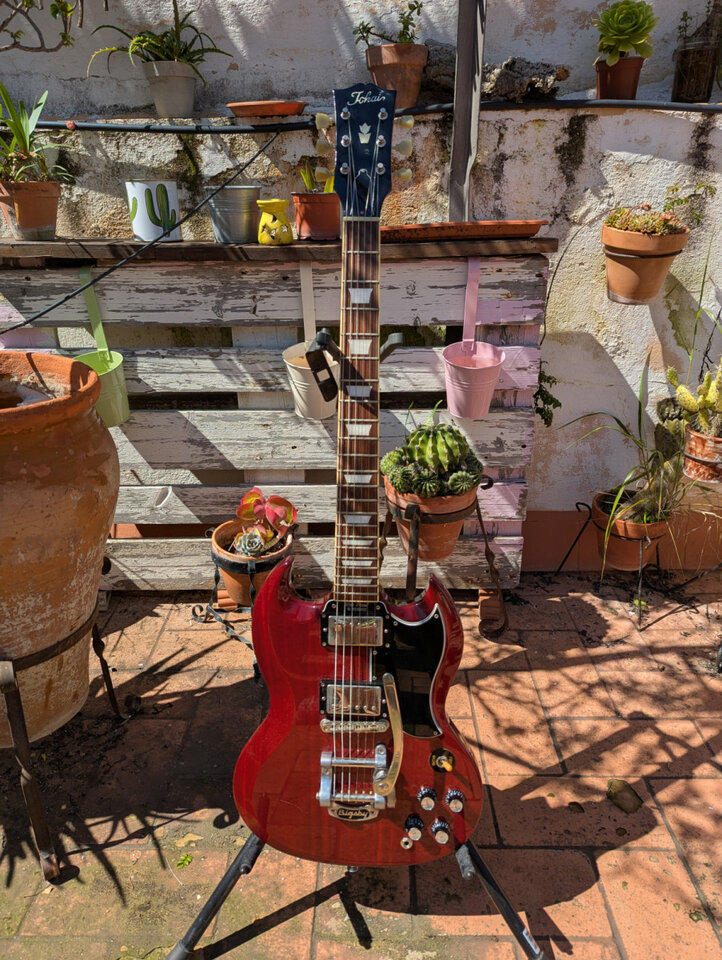 Tokai SG 136-B5 WN Special Bigsby