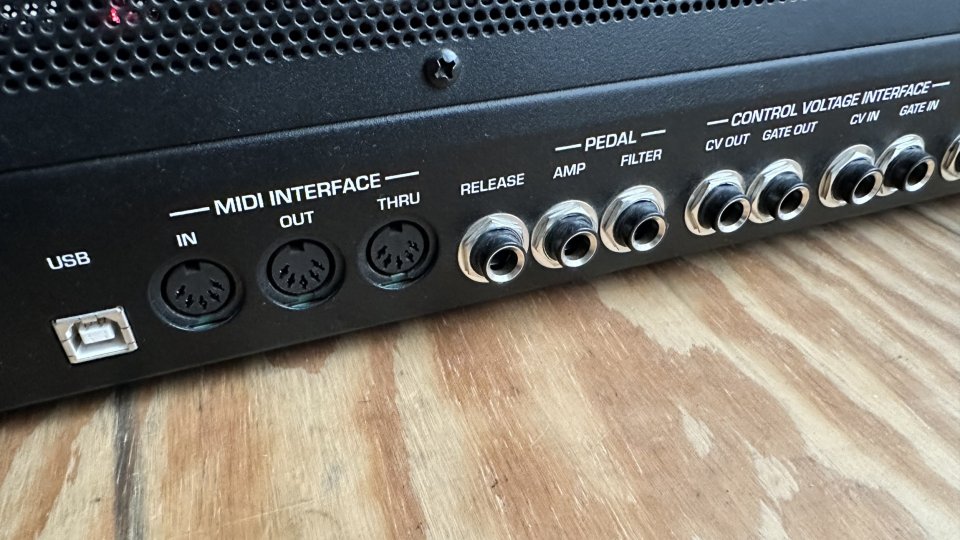 Prophet 5 desktop + Decksaver