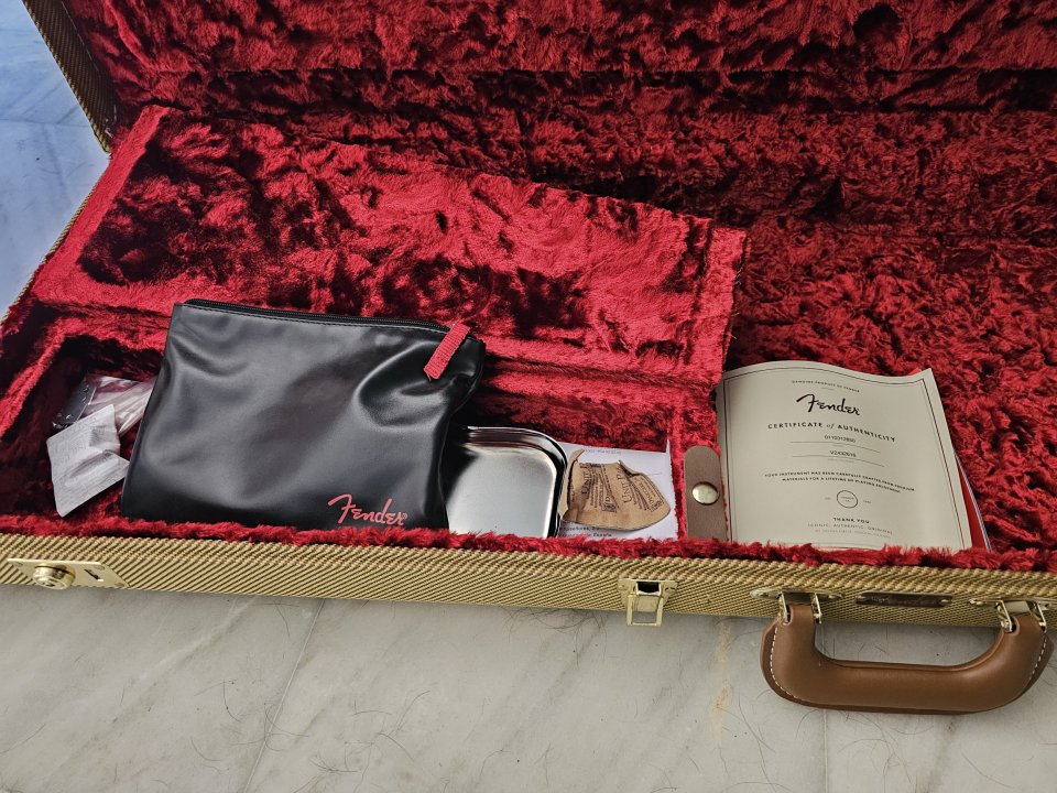 Fender Telecaster American Vintage II de segunda mano · Foto 10 de 10 · Cádiz · 1950 €