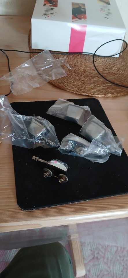 Afinador Ddrum Dominion. Difícil de trobar!. Molt bon estat. d'ocasió. de segunda mano · Foto 1 de 4 · Barcelona · 20 €