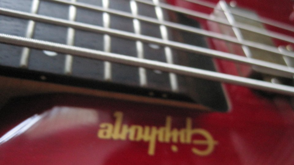 Bajo de 5 cuerdas Epiphone EBM-5, Korea 90s
