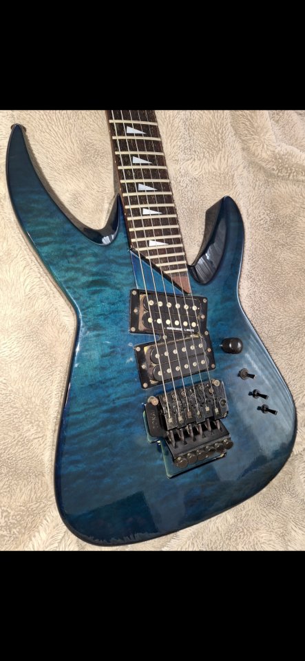 Tokai Vivian Campbell Signature VC-75 de 1989 de segunda mano · Foto 2 de 7 · Cantabria · 1200 €