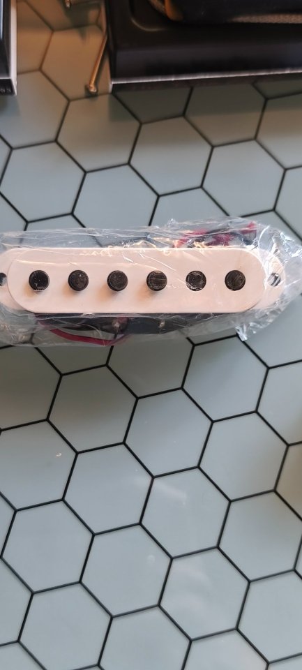Pastilla intermedia Fender Tex Mex de segunda mano · Murcia · 50 €