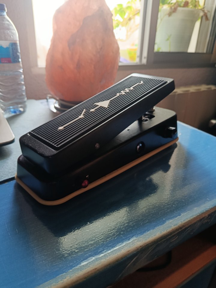 MXR MC-404 CAE WAHWAH de segunda mano · Foto 1 de 4 · Valladolid · 150 €