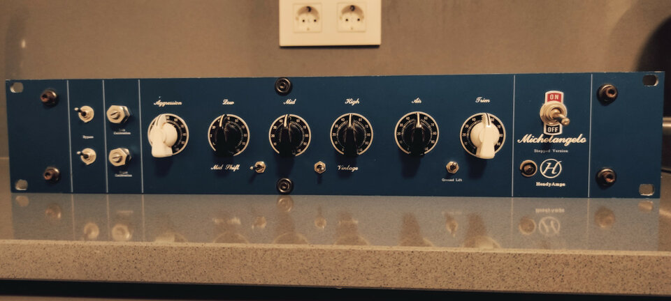 Hendyamps Michelangelo Stepped Mastering (Histórico)