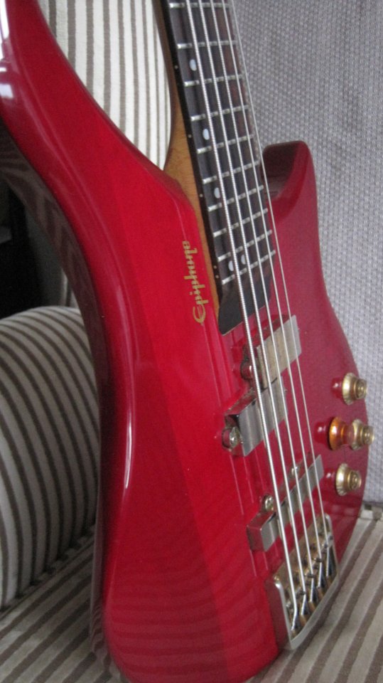 Bajo de 5 cuerdas Epiphone EBM-5, Korea 90s
