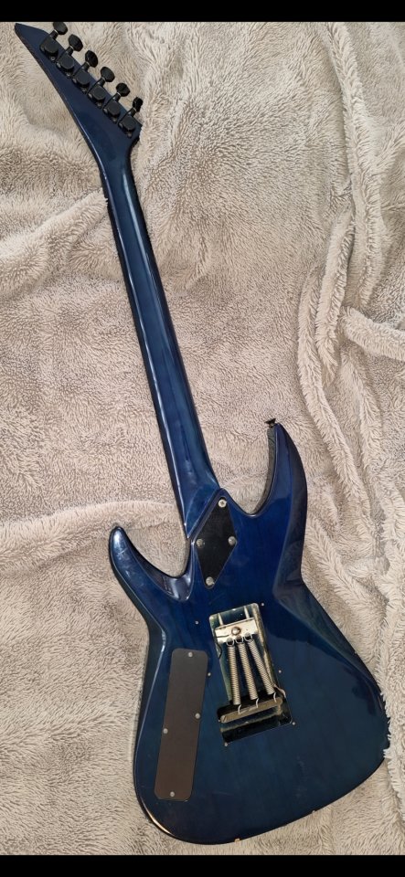 Tokai Vivian Campbell Signature VC-75 de 1989 de segunda mano · Foto 4 de 7 · Cantabria · 1200 €