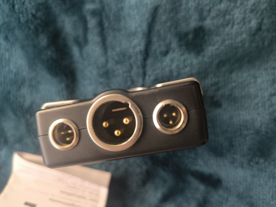 AKG B 29 L - Mezclador y Alimentador Phantom (MicroMic) - Nuevo (old stock)