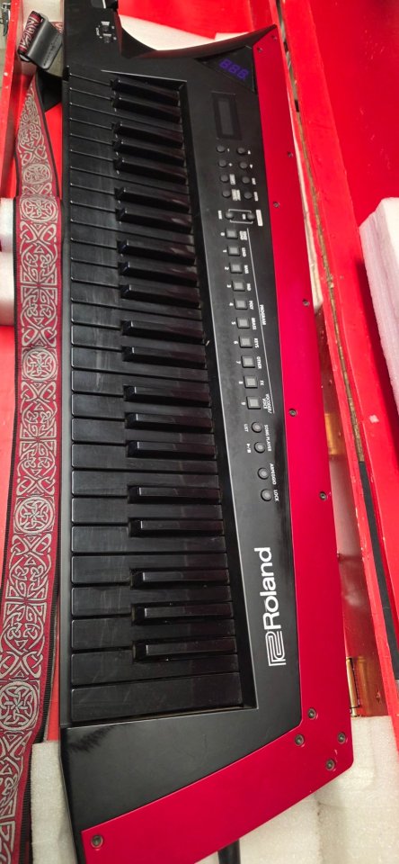 Roland adge Ax de segunda mano · Foto 3 de 6 · Asturias · 850 €