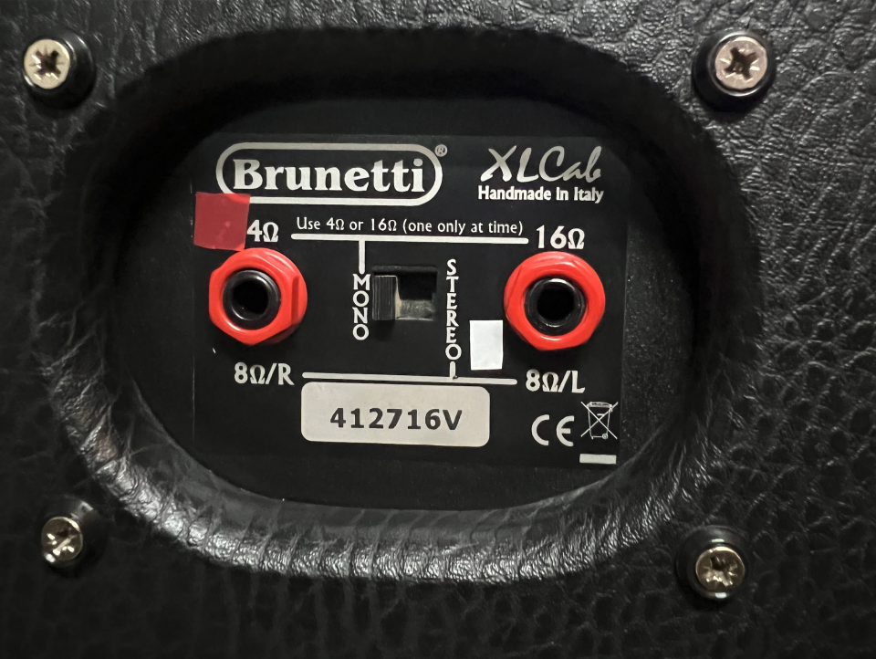 Brunetti XL Cab 4x12 V30 - Pantalla Boutique de segunda mano · Foto 7 de 10 · Málaga · 650 €
