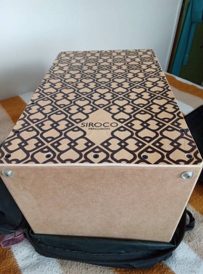 Cajón flamenco de segunda mano · Foto 2 de 4 · Salamanca · 50 €