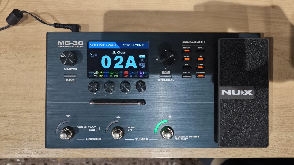 Pedalera Guitarra NUX MG-30 Como nueva.