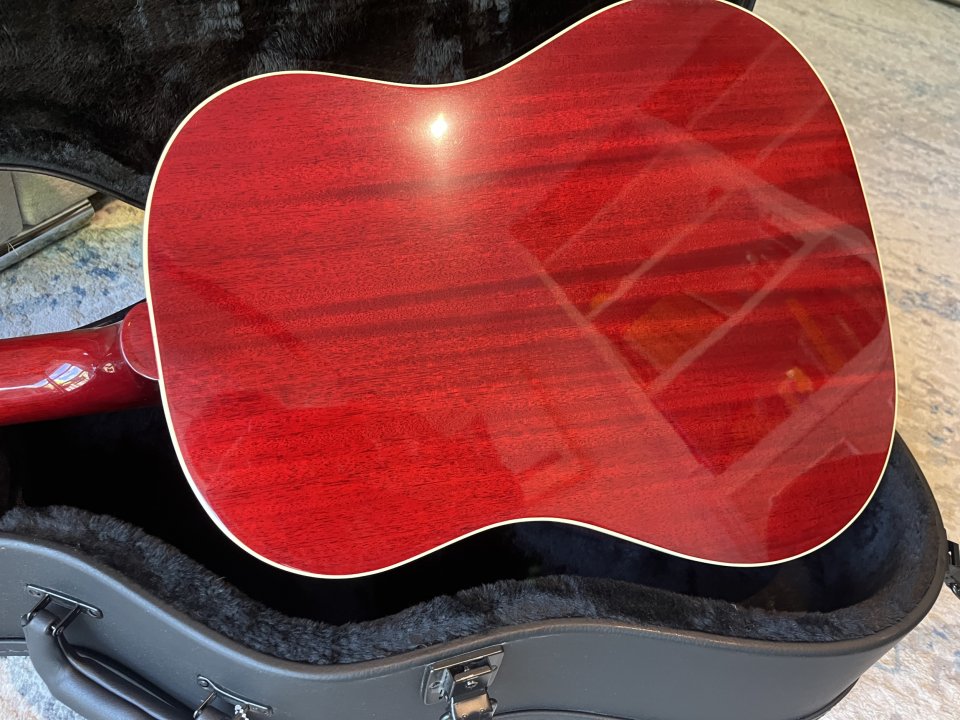 Gibson J45 como nueva