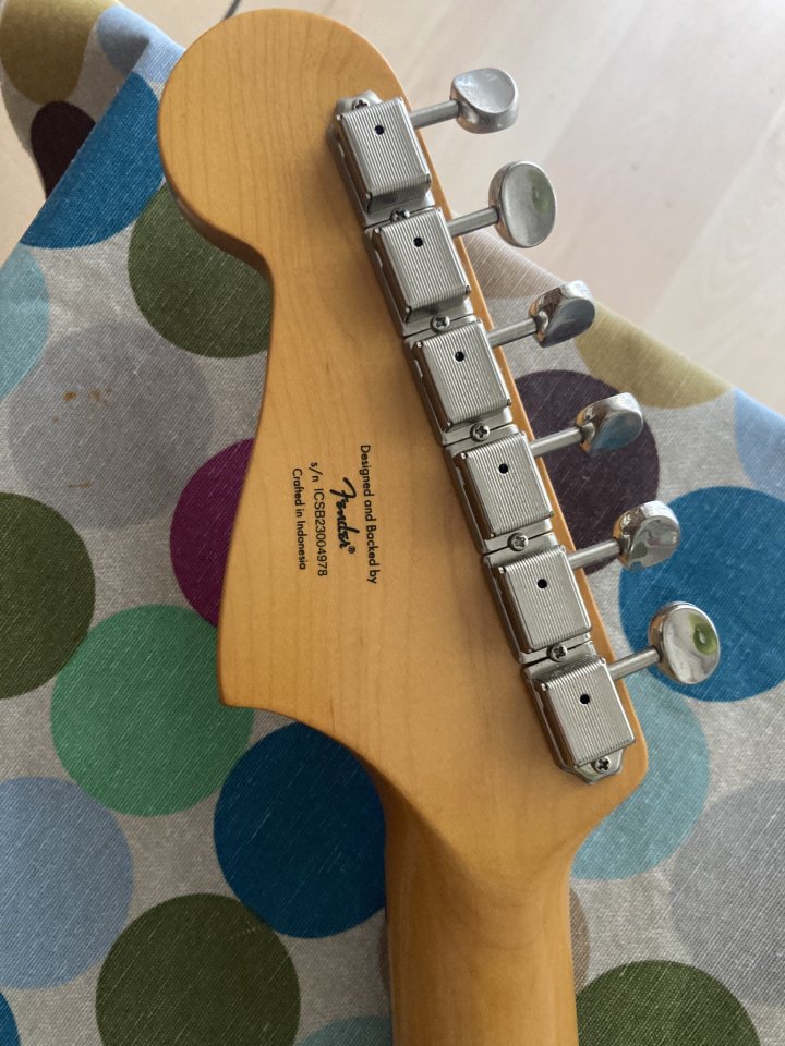 SQUIER JAGUAR de segunda mano · Foto 4 de 5 · Valencia · 250 €