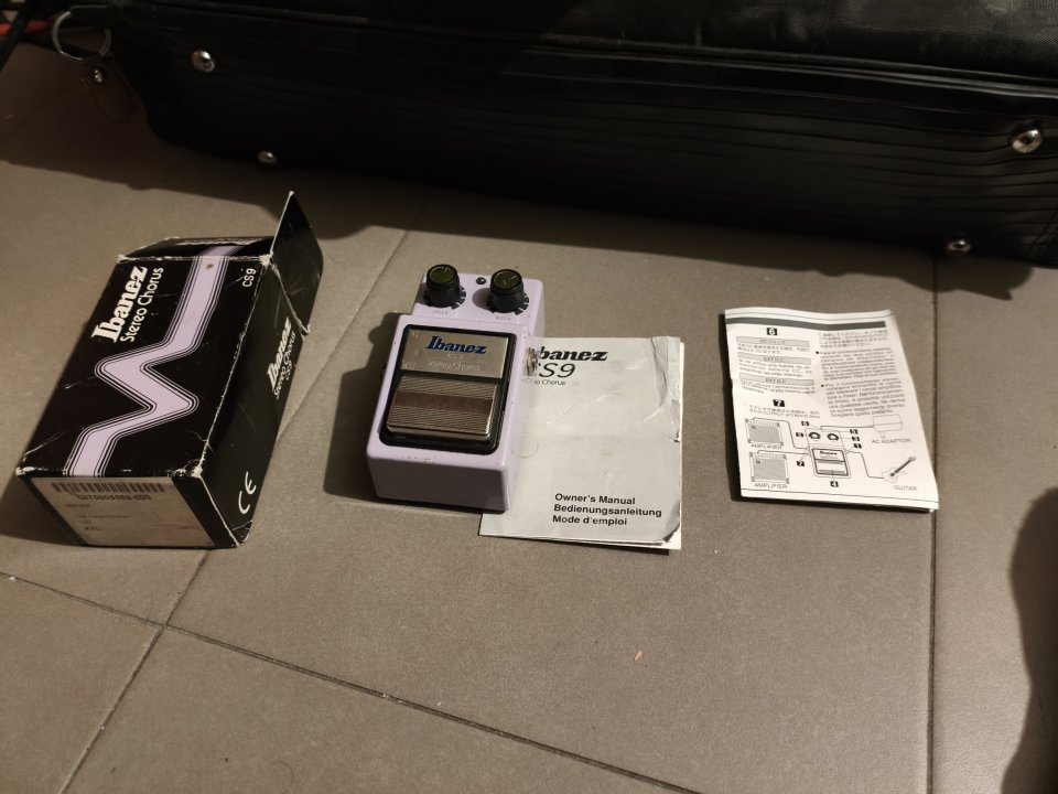 Ibanez Chorus CS9 de segunda mano · Foto 1 de 4 · Valladolid · 150 €