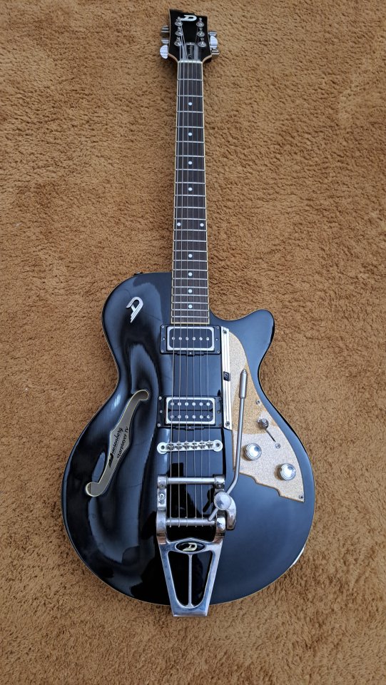 Duesenberg Starplayer TV de segunda mano · Foto 1 de 10 · Zaragoza · 1700 €