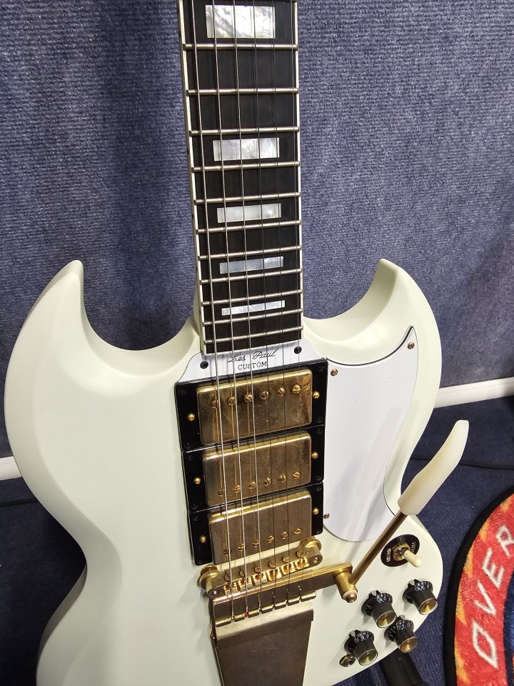 Epiphine SG inspired by Gibson de segunda mano · Foto 4 de 8 · Cádiz · 950 €