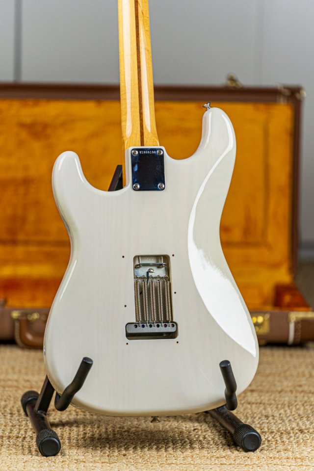 Fender American Original 50s Stratocaster color blanco