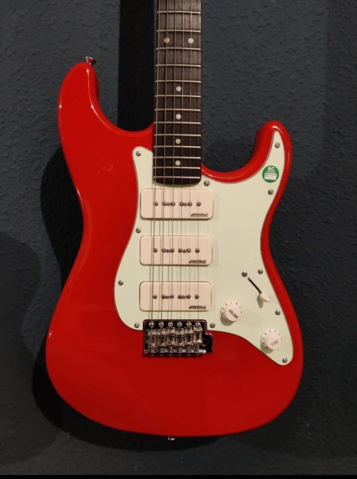 Vintage Icon V6 P90s Fiesta Red 200E EN MANO!