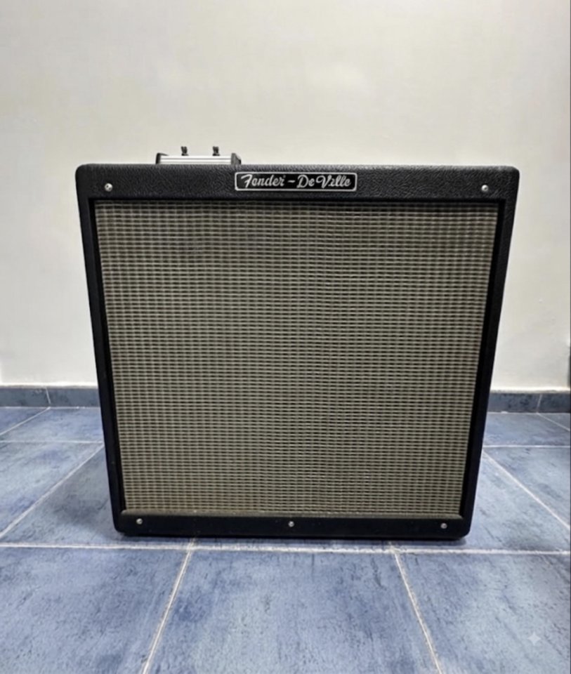 FENDER Hot Rod Deville 410 de 1996 de segunda mano · Foto 1 de 4 · Madrid · 550 €