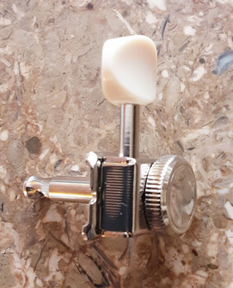 Clavijero estilo vintage de bloqueo 6 en línea