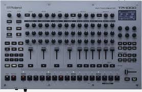 Compro Roland TR-1000