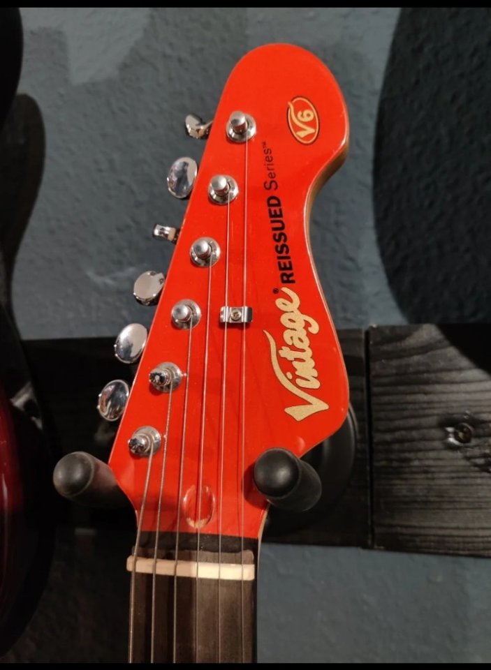 Vintage Icon V6 P90s Fiesta Red 300E ENVÍO INCLUIDO