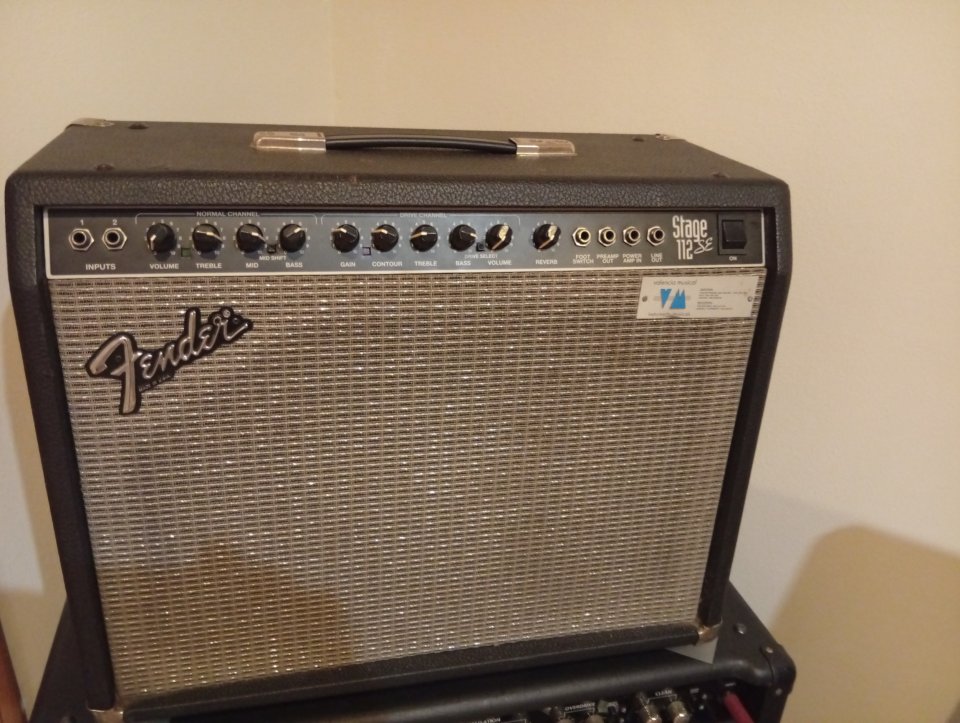 Fender Stage 112 de segunda mano · Foto 1 de 6 · Valencia · 150 €