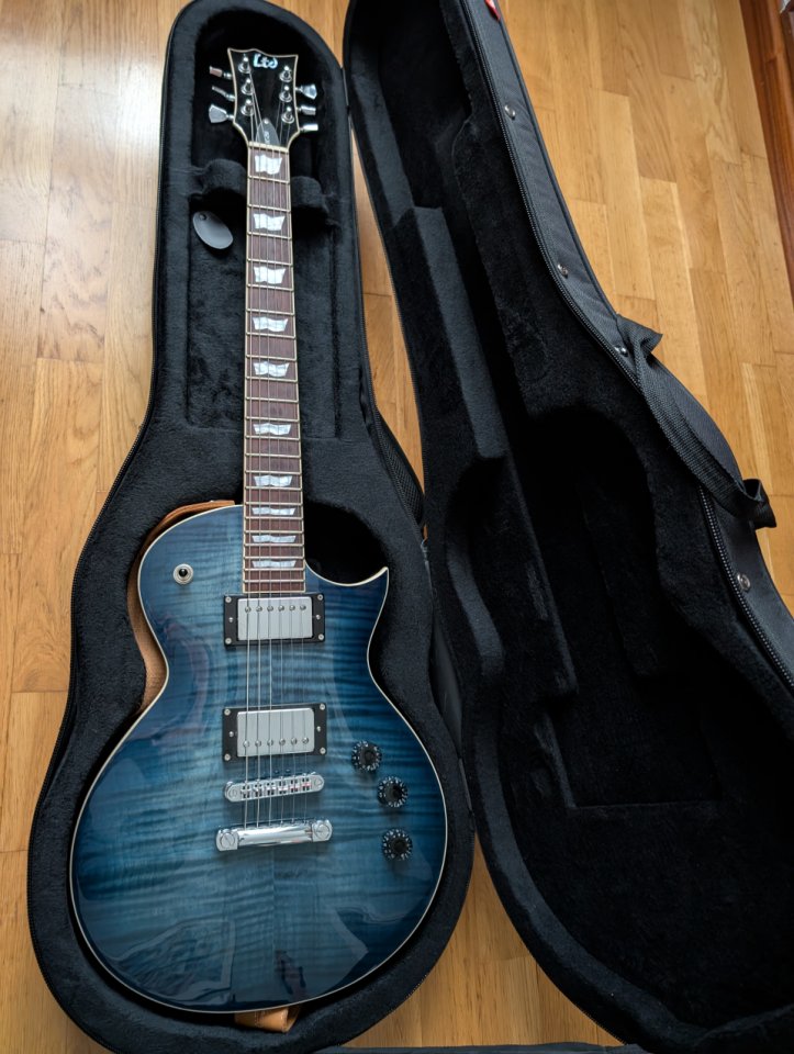 Guitarra LTD EC-256FM COBALT BLUE + Funda rígida