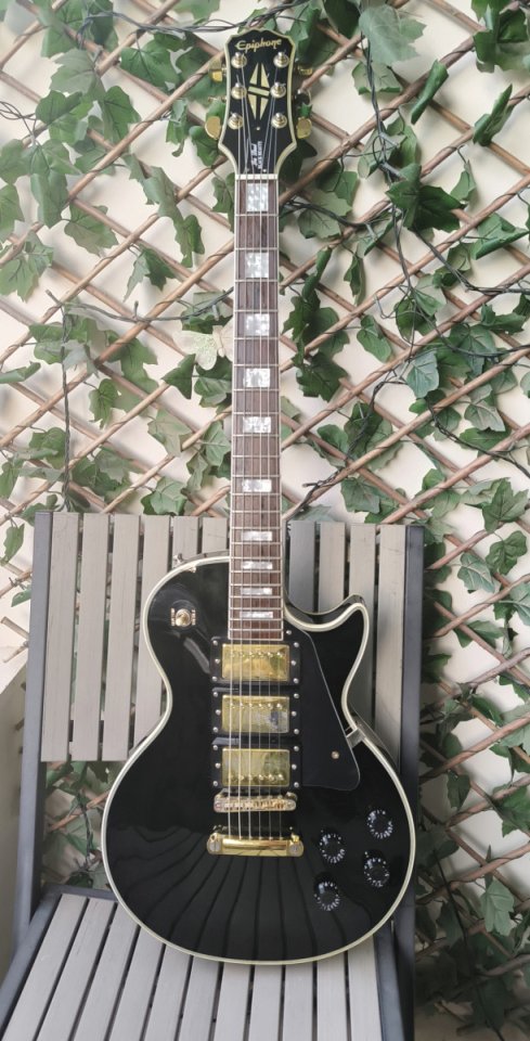 Les Paul Custom Black Beauty de segunda mano · Foto 1 de 3 · Granada · 580 €