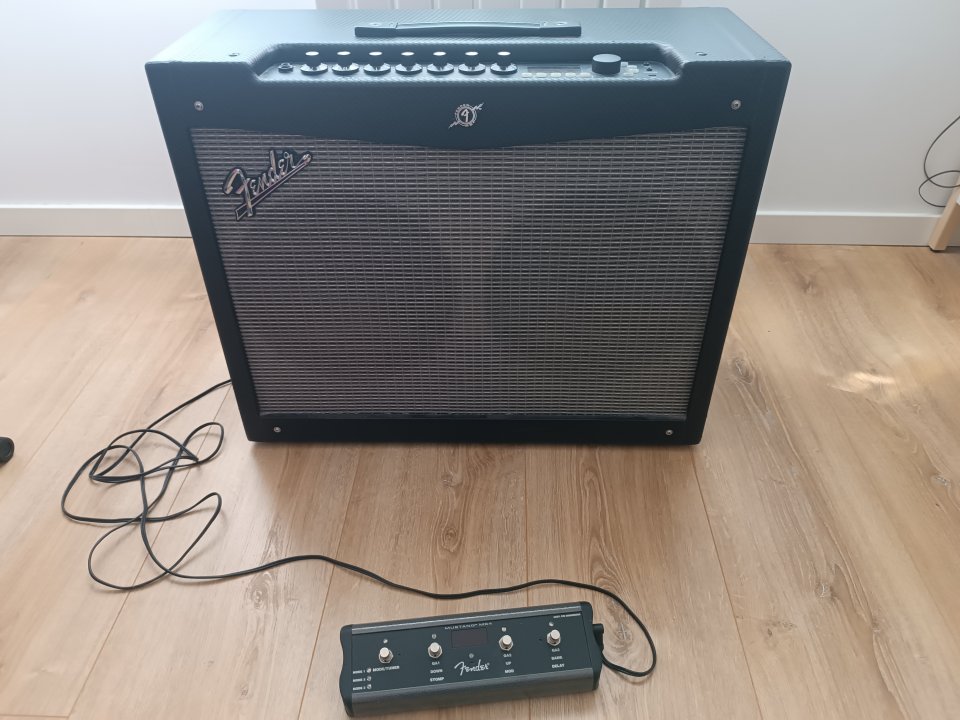 Amplificador de guitarra Fender Mustang IV 150 W