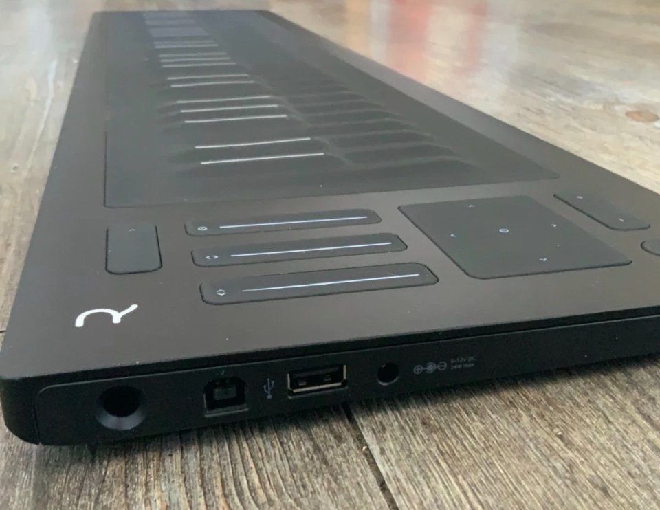 Rolo seaboard 49 de segunda mano · Foto 1 de 4 · Madrid · 650 €