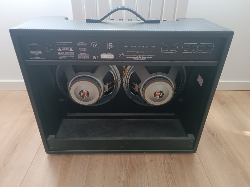 Amplificador de guitarra Fender Mustang IV 150 W