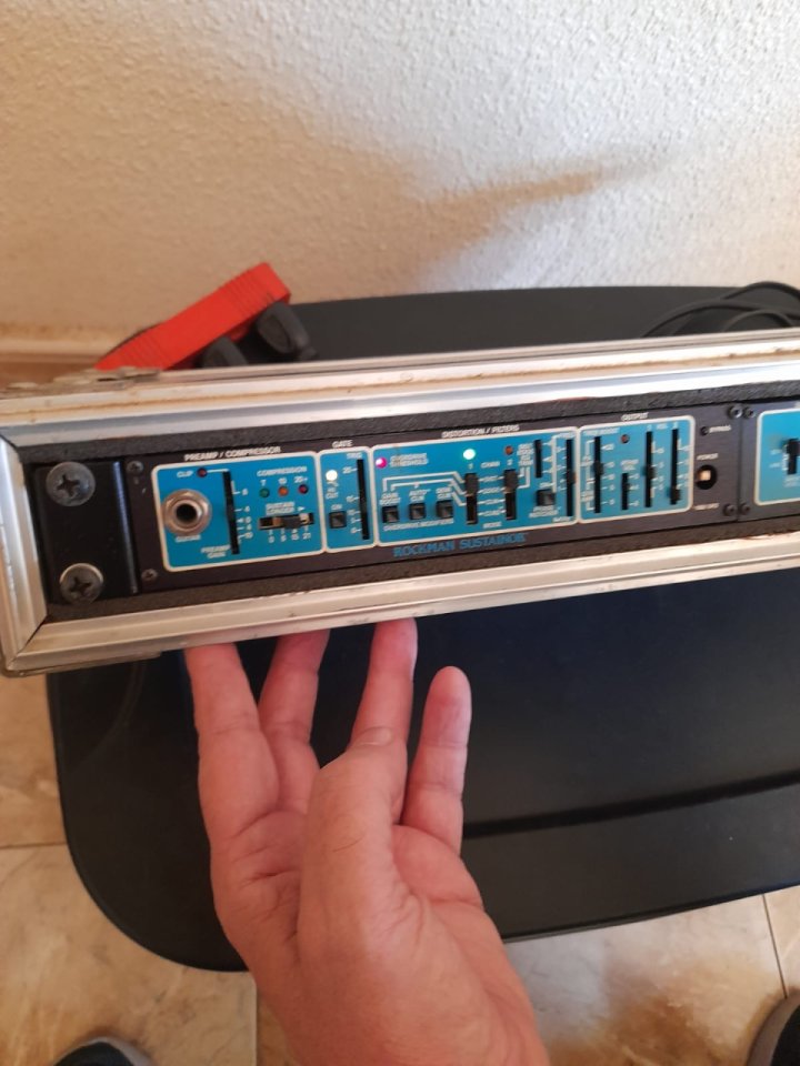 Rocktron sustainer+Stereo Chorus Delay