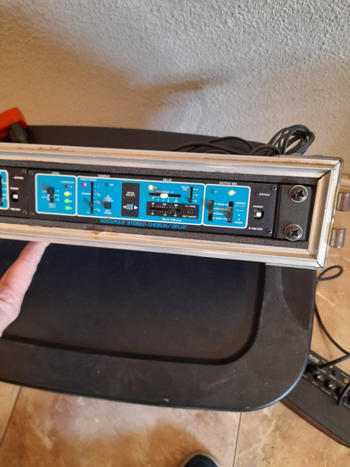 Rocktron sustainer+Stereo Chorus Delay