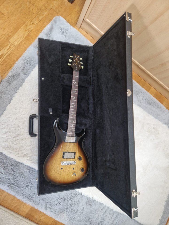 PRS Mccarty Korina USA 2008 de segunda mano · Foto 2 de 7 · Madrid · 1890 €