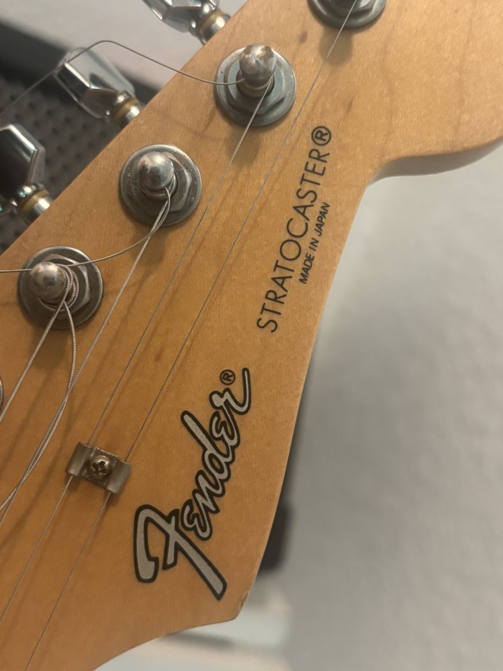 Fender Stratocaster Japan de segunda mano · Foto 2 de 6 · Barcelona · 952 €